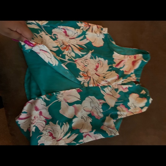 Floral blouse - Picture 2 of 3